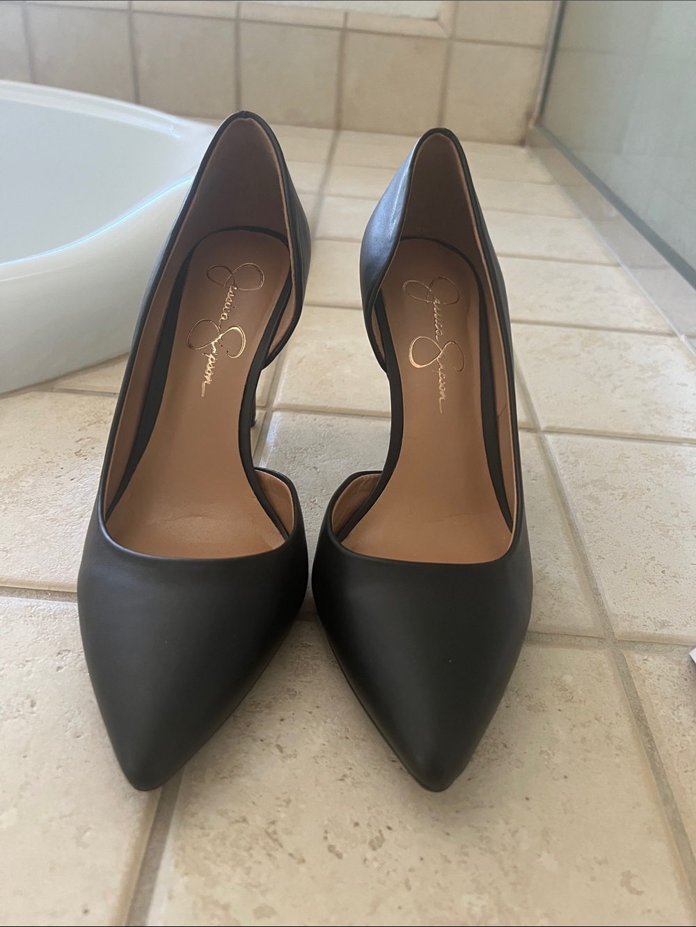 Jessica Simpson Black Pointed D'Orsay Pumps
